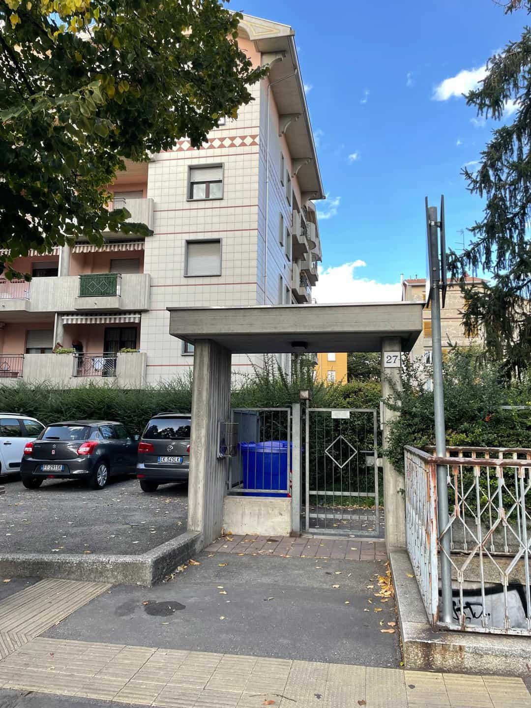 Ampio trilocale arredato